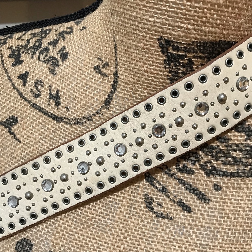 ▪️VINTAGE Rhinestone Belt - Picture 4 of 8